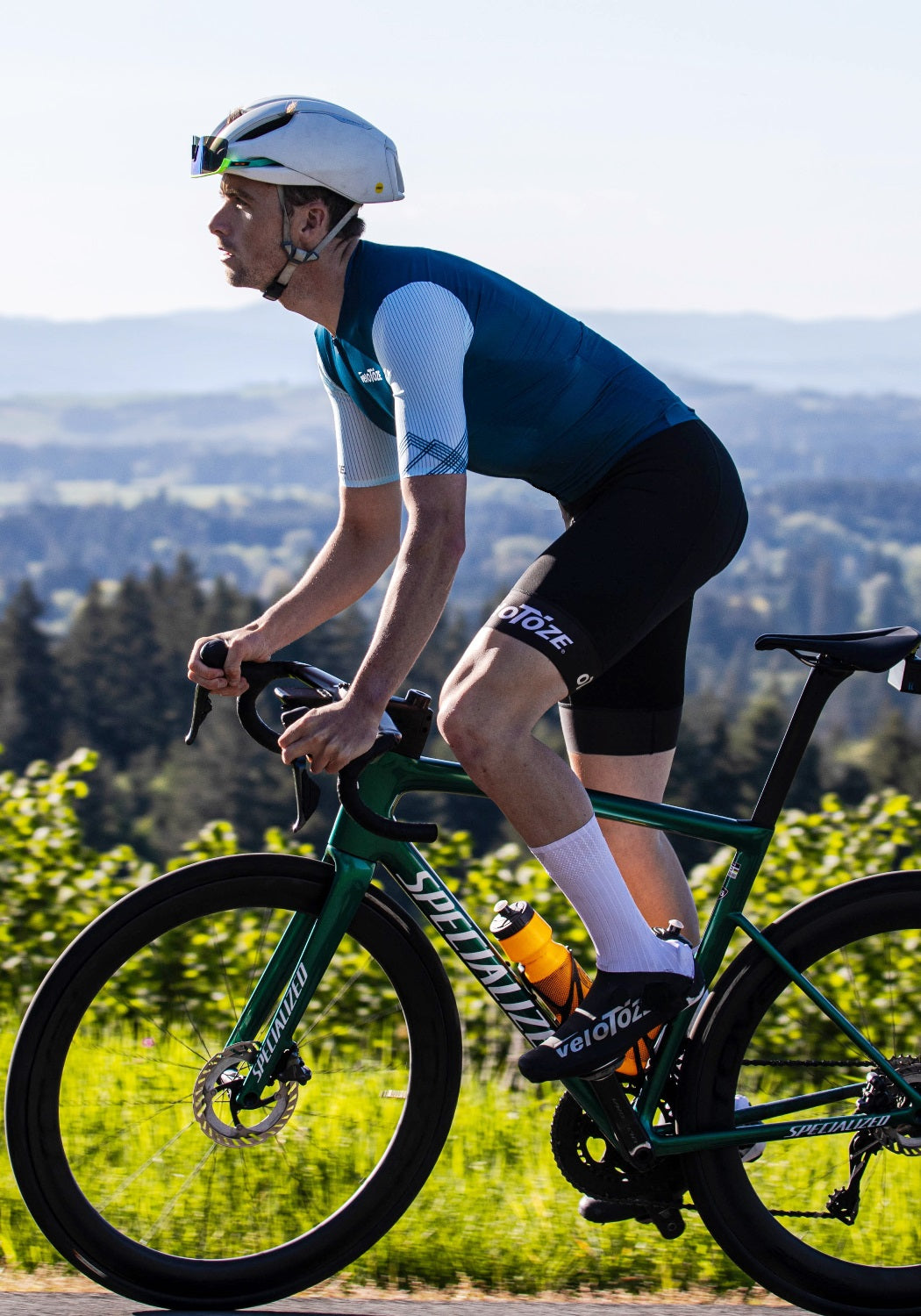 veloToze AeroLink™ Cycling Bibs - Black